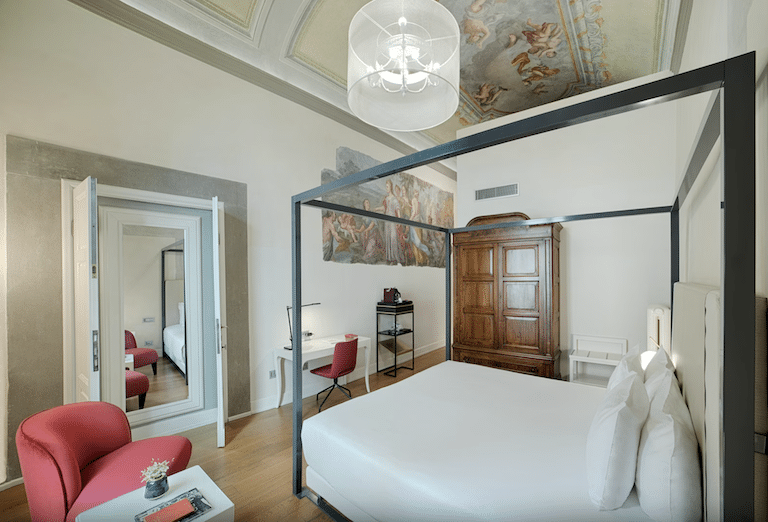 A look inside one of Firenze Porta Rossa’s rooms. 