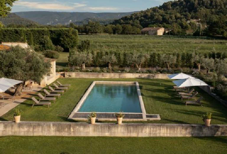 Coquillade Provence pool