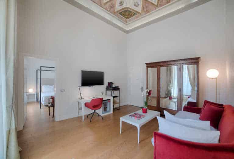 guest suite Firenze Porta Rossa, what are rooms like in Italy
